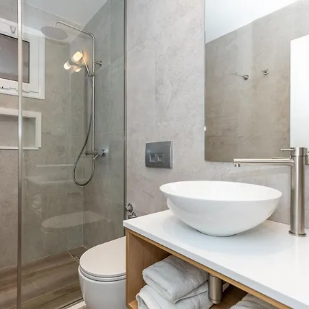 Angelo * Paleokastritsa